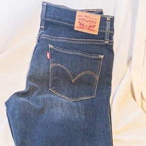 Levi’s 312 Skinny Jean (Sz 30)